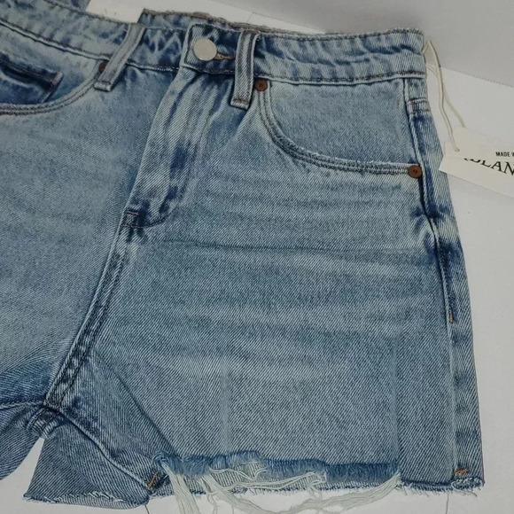 BLANK NYC Light Wash High Rise Ribcage Jean Shorts Size 26 NWT Cut Off - Picture 7 of 14